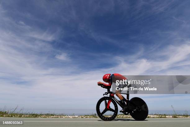 Laurens De Plus of Belgium and Team INEOS Grenadiers sprints during the 106th Giro d'Italia 2023, Stage 1 a 19.6km individual time trial from...