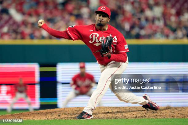 Alexis Diaz of the Cincinnati Reds throws a pitch in the ninth inning of the game against the Chicago White Sox at Great American Ball Park on May...