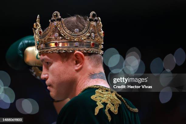 Canelo Alvarez arrives prior the fight for the Super Middleweight Championship at Akron Stadium on May 06, 2023 in Zapopan, Mexico.