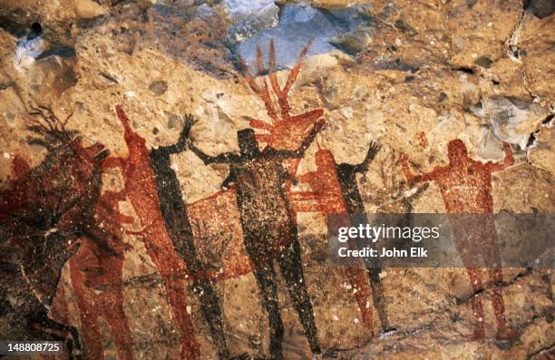 rock art, cueva la pintada (painted cave), canyon santa teresa. - baja california peninsula stock pictures, royalty-free photos & images