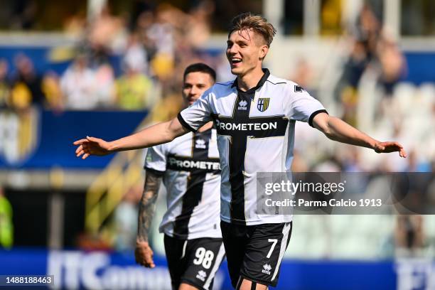 Adrian Benedyczak celebrates during the Serie B match between Parma Calcio and Brescia at Stadio Ennio Tardini on May 07, 2023 in Parma, Italy.