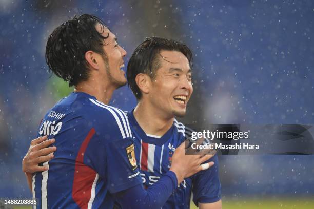 Kota Mizunuma of Yokohama F.Marinos celebrates the fourth goal during the J.LEAGUE Meiji Yasuda J1 12th Sec. Match between Yokohama F･Marinos and...