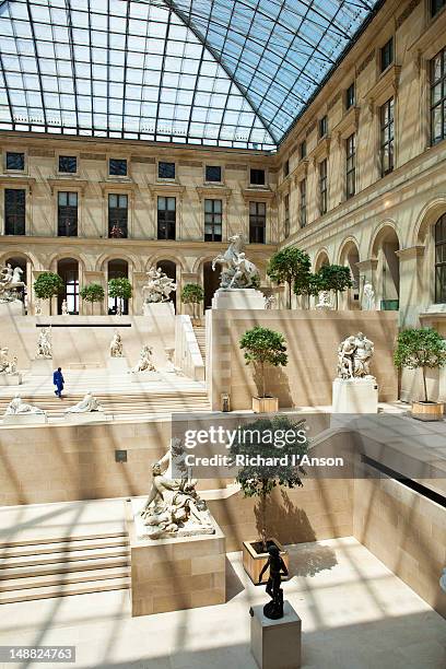 1,118 Louvre Museum Interior Stock Photos, High-Res Pictures, and ...