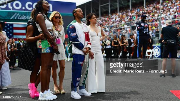 Michelle Rodriguez, Ludacris, Venus Williams and Serena Williams... Fotografía de noticias - Getty Images