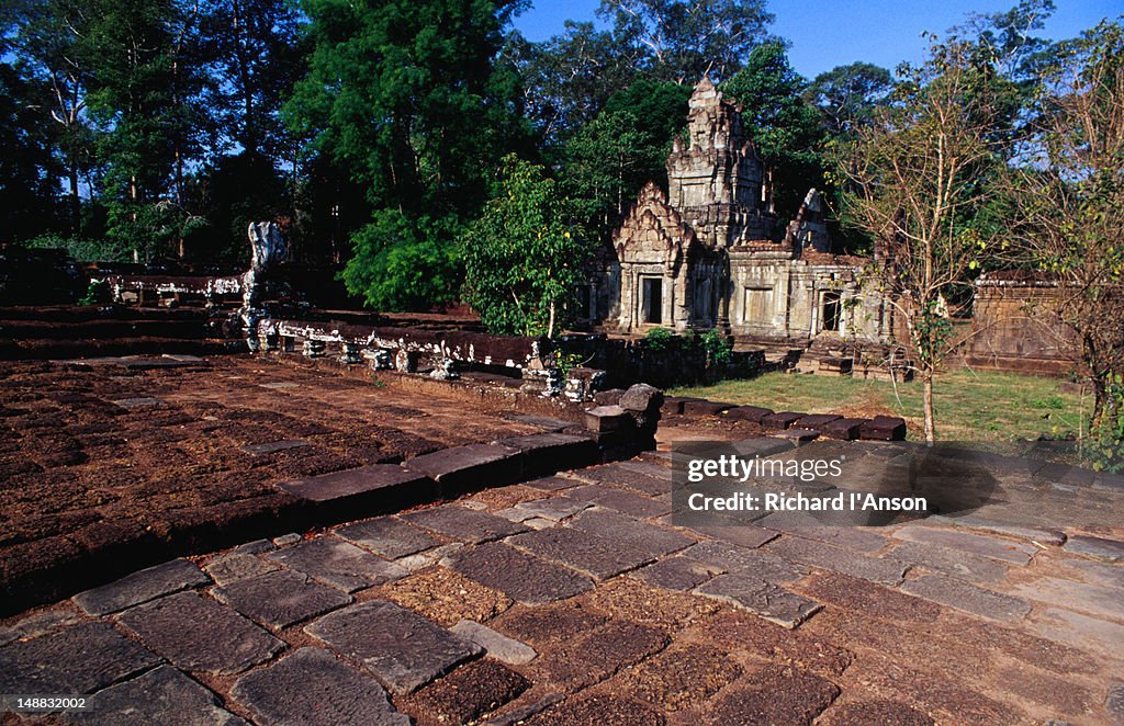 The Terrace of Elephants was used as a reviewing stand for public ceremonies and as a base for the king's grand audience hall.