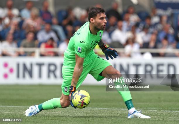 Marco Sportiello of Atalanta BC in action during the Serie A match between Atalanta BC and Juventus FC at Gewiss Stadium on May 07, 2023 in Bergamo,...