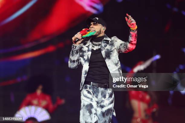 Aunal Rapper Anuel Photos and Premium High Res Pictures - Getty Images