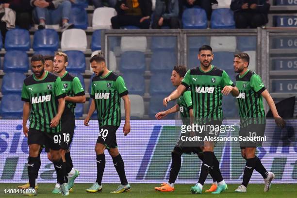 Domenico Berardi of US Sassuolo celebrates with teammates after scoring the team's first goal during the Serie A match between US Sassuolo and...