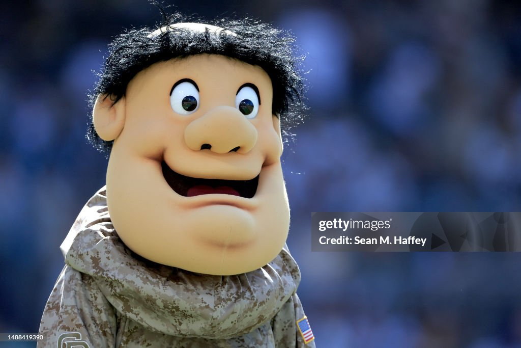 Los Angeles Dodgers v San Diego Padres