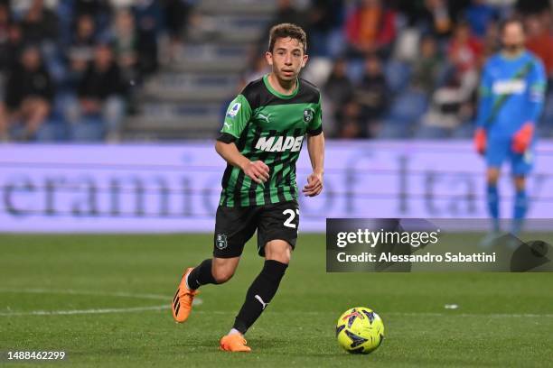 Maxime Lopez of US Sassuolo in action during the Serie A match between US Sassuolo and Bologna FC at Mapei Stadium - Citta' del Tricolore on May 08,...