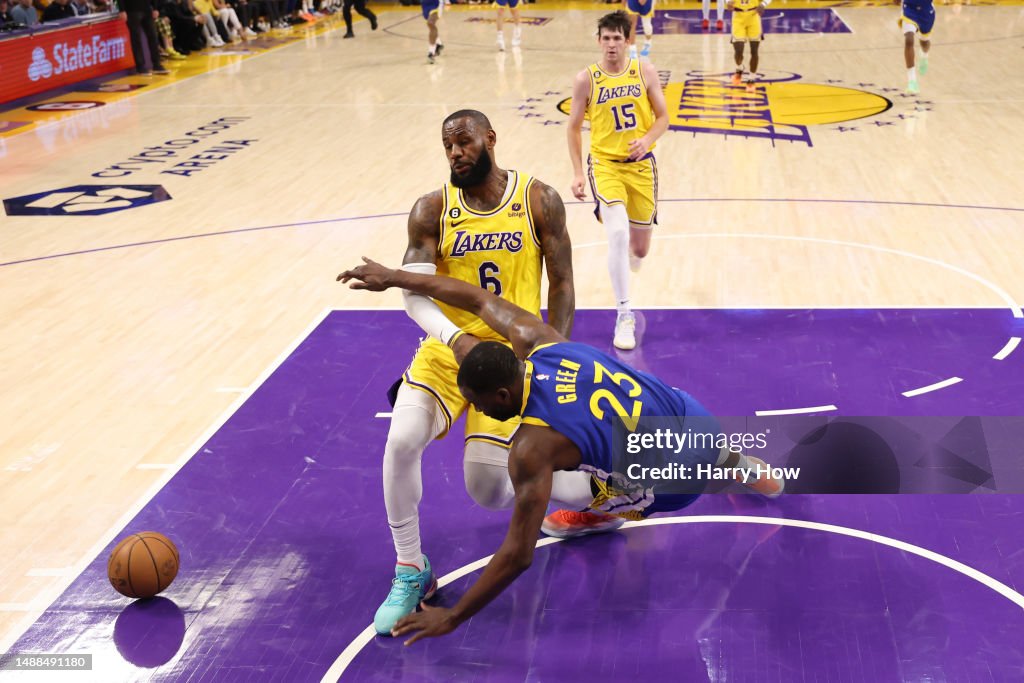 Golden State Warriors v Los Angeles Lakers - Game Four