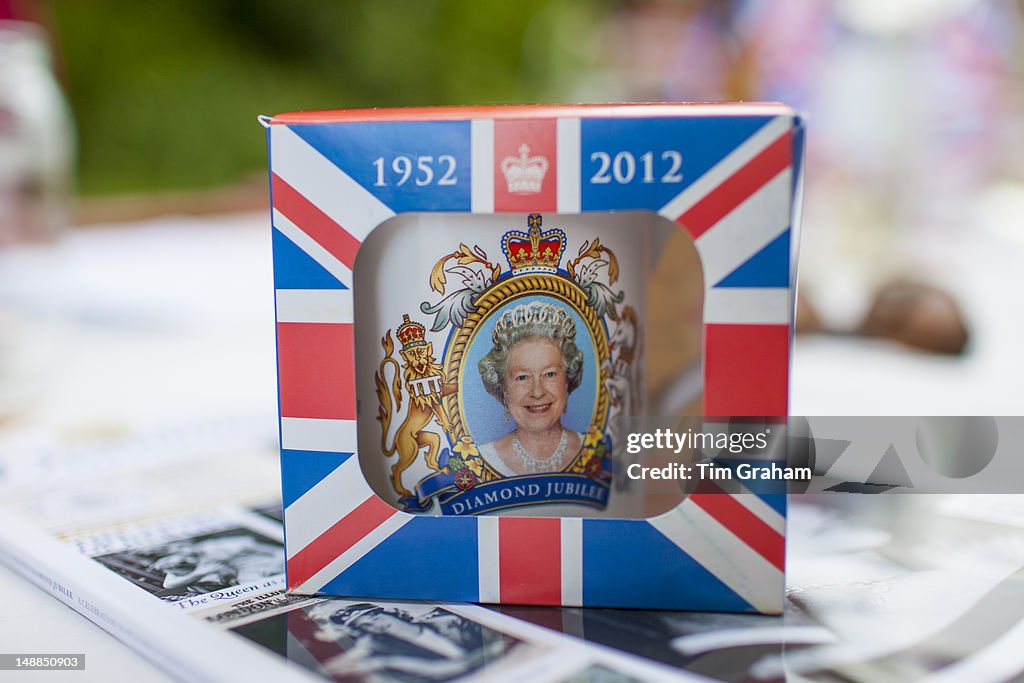 Commemorative Mug for Diamond Jubilee Celebrations