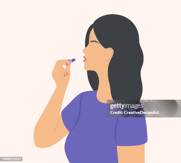 seitenansicht einer jungen frau, die pille nimmt. gesundheitswesen und medizinisches behandlungskonzept - tabletten schlucken stock-grafiken, -clipart, -cartoons und -symbole