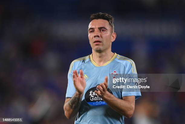 Iago Aspas of RC Celta applauds the fans after the team's defeat in the LaLiga Santander match between Getafe CF and RC Celta at Coliseum Alfonso...