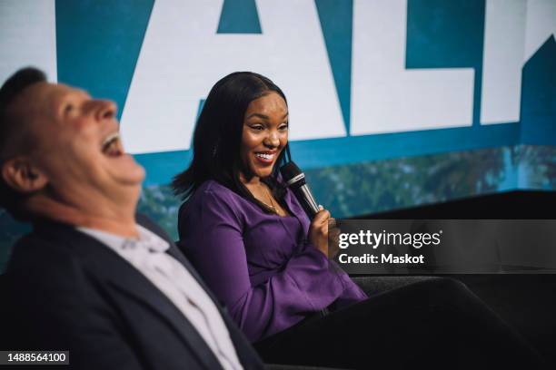 Panel Microphone 14,129 2 Panel Discussion Stock Photos, High-Res Pictures, and Images ...