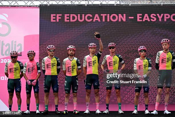 General view of Rigoberto Urán of Colombia, Jonathan Klever Caicedo of Ecuador, Hugh Carthy of The United Kingdom, Stefan De Bod of South Africa,...