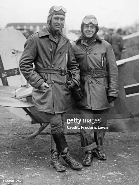 American aviator Lieutenant Guy Stewart and American aviator Red Simonin, the first Americans to fly Fokker aircraft, at Camp Mills on Long Island,...