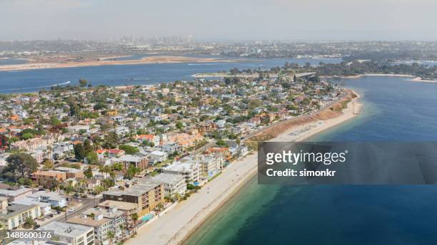 view of mission bay and crown point - crown point imagens e fotografias de stock