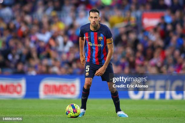Sergio Busquets of FC Barcelona run with the ball during the LaLiga Santander match between FC Barcelona and CA Osasuna at Spotify Camp Nou on May...