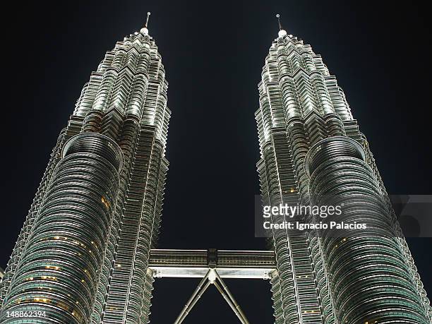 petronas twin towers. - kuala lumpur twin tower stock pictures, royalty-free photos & images