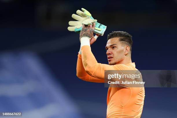 Draw Ederson Fans At Football Game Drawing Photos and Premium High Res Pictures ...