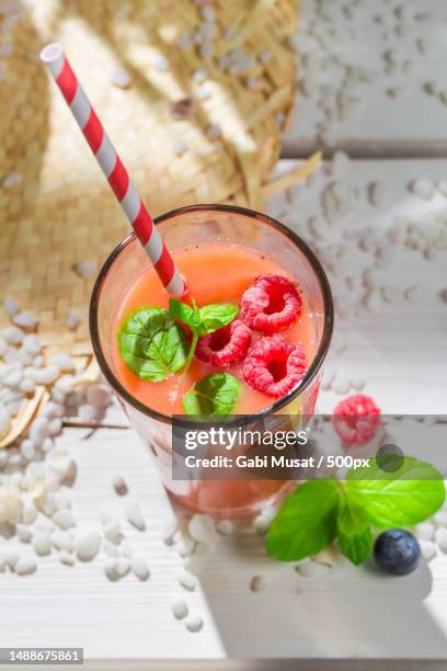 1,088 Berry Pint Container Stock Photos, High-Res Pictures, and Images ...