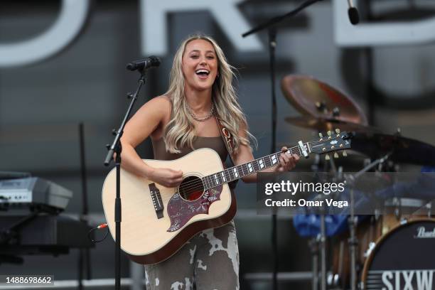 Ashley Rnd Singer Ashley Cooke Singer Photos and Premium High Res Pictures - Getty Images