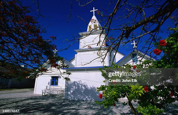 assumption catholic church in d.u.d municipality. - islas marshall fotografías e imágenes de stock