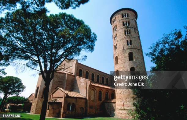 sant'apollinaire in classe church. - ravenna stock pictures, royalty-free photos & images