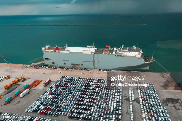 Embarques Roro 2,086 Roro Ship Stock Photos, High-Res Pictures, and Images - Getty Images