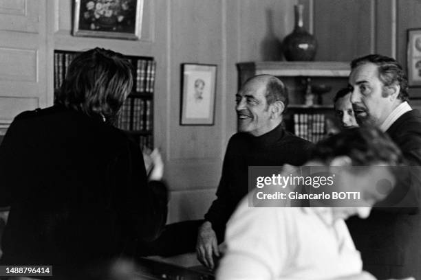 Luis Buñuel et Fernando Rey sur le tournage du film 'Le Charme discret de la bourgeoisie', en 1972.