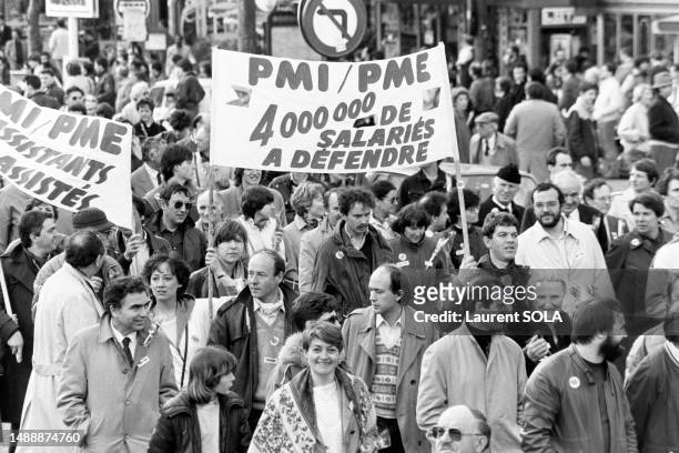 Manifestation du S.N.P.M.I. À Paris le 1er mai 1983