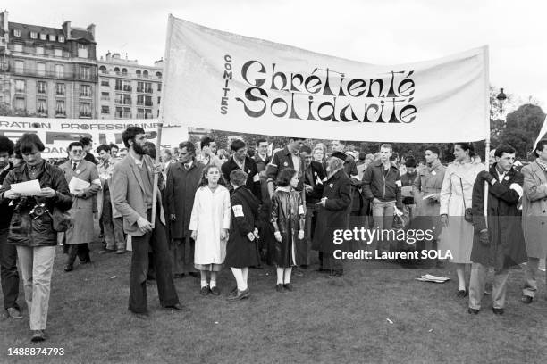 Manifestation du S.N.P.M.I. À Paris le 1er mai 1983