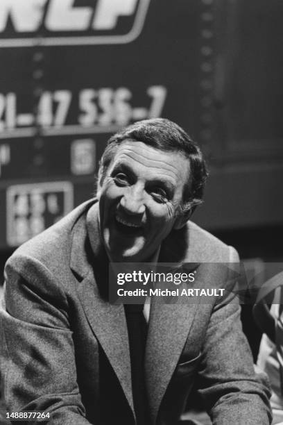 Lino Ventura lors du tournage du film 'La Gifle' à Paris le 20 juin 1974