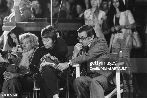 Lino Ventura et Annie Girardot lors du tournage du film 'La Gifle' à Paris le 20 juin 1974