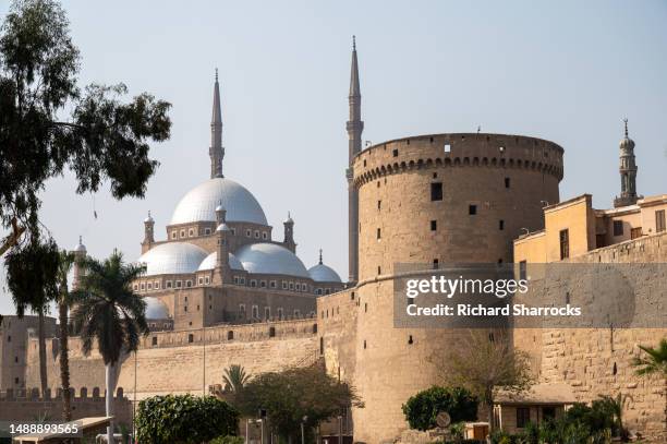 mosque of muhammad ali and walls of salah al din in cairo citadel, egypt - citadel military college stock pictures, royalty-free photos & images