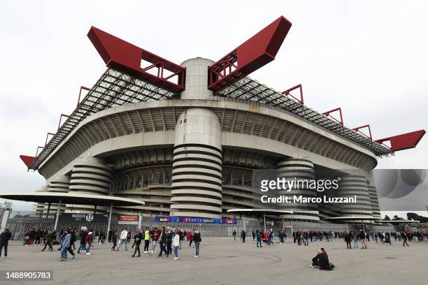 General view outside the stadium prior to the UEFA Champions League semi-final first leg match between AC Milan and FC Internazionale at San Siro on...