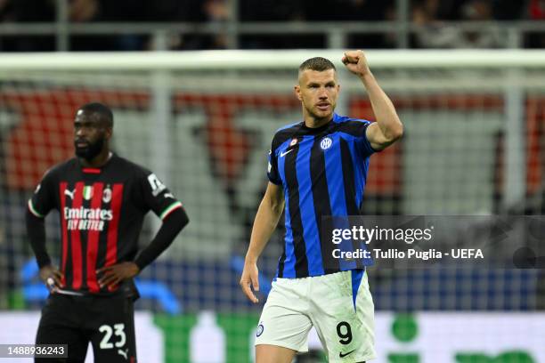 Edin Dzeko of FC Internazionale celebrates after scoring the team's first goal during the UEFA Champions League semi-final first leg match between AC...