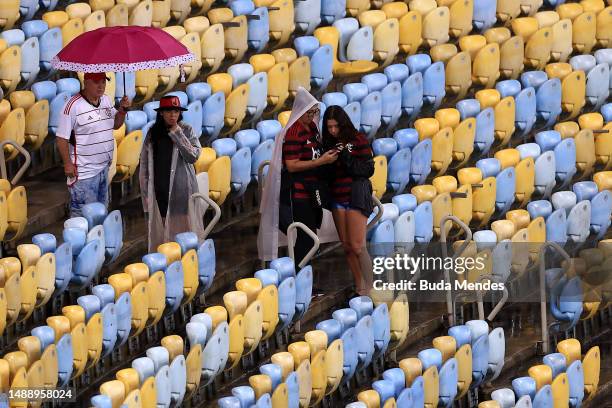 Fans of Flamengo cheer prior to the match between Flamengo and Goias as part of Brasileirao 2023 at Maracana Stadium on May 10, 2023 in Rio de...