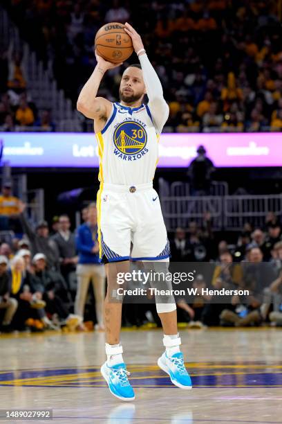 Stephen Curry of the Golden State Warriors shoots a three point basket during the third quarter against the Los Angeles Lakers in game five of the...