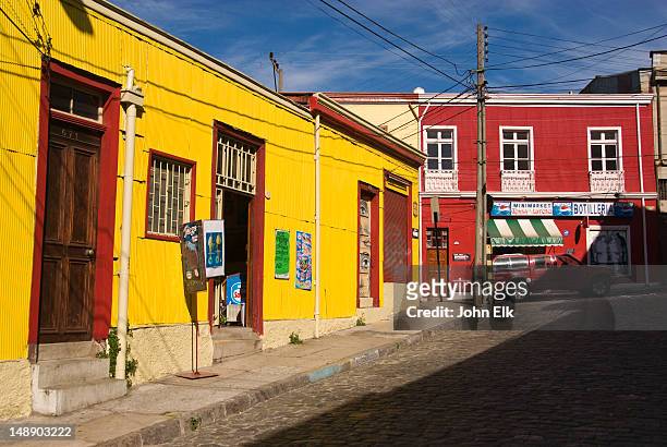 street in cerro conception. - valparaiso chile stock pictures, royalty-free photos & images