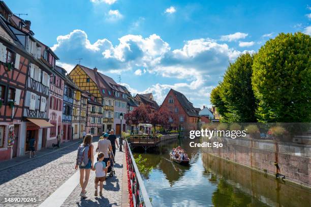 colmar la petite venise street view in the french alsace during a summer day - colmar stockfoto's en -beelden