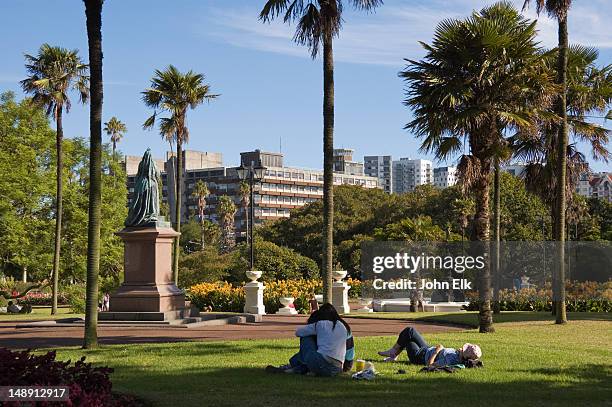 albert park with statue of queen victoria. - queen victoria and albert stock pictures, royalty-free photos & images