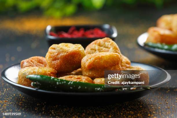 mini vada pops - vada stock pictures, royalty-free photos & images