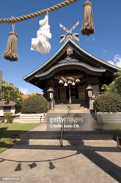 izumo shinto shrine, chinatown. - shinto shrine stock pictures, royalty-free photos & images