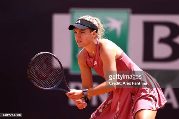 Catherine McNally of United States against Marie Bouzkova of the Czech Republic during the Women's Singles Second Round match on Day Four at Foro...