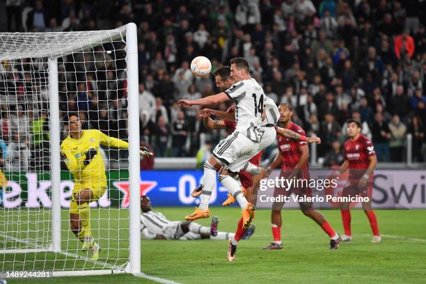 Federico Gatti of Juventus scores the team's first goal during the UEFA Europa League semi-final first leg match between Juventus and Sevilla FC at...