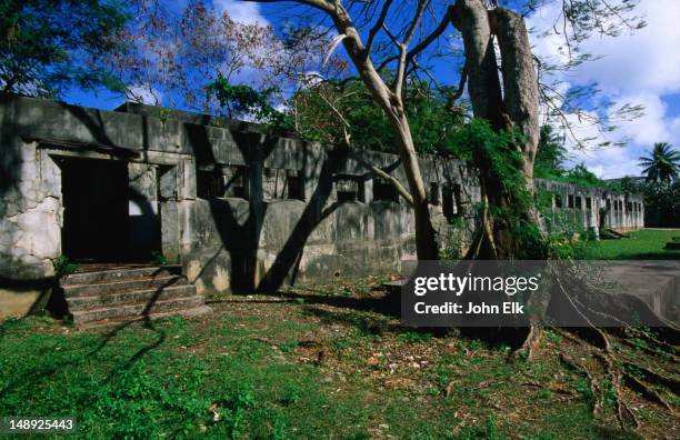 old japanese jail. - saipan - fotografias e filmes do acervo