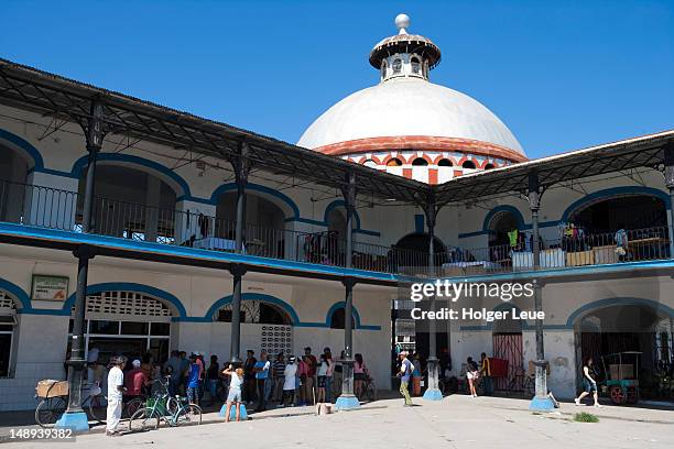 cast-iron dome of market hall at plaza molocoff. - matanzas province stock pictures, royalty-free photos & images