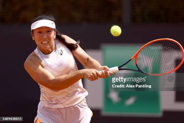 Claire Liu of the United States plays a backhand during the Women's singles match against Marta Kostyuk of Ukraine during day five of the...